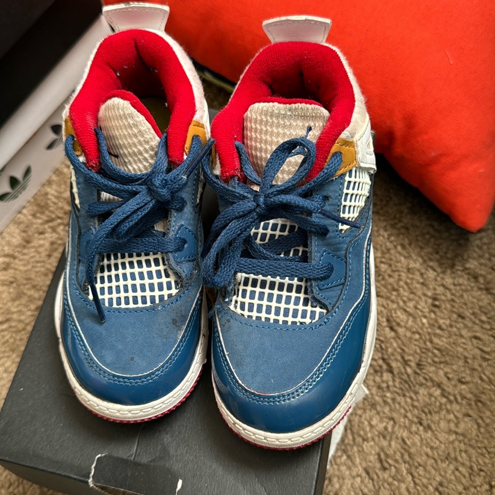Jordan 4 retros